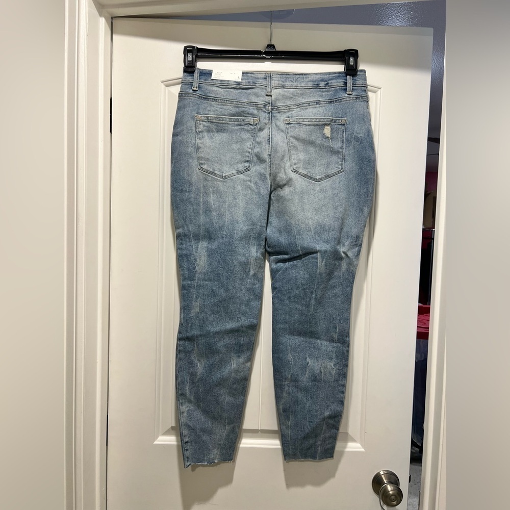 New NWT Maurice’s distressed high rise jeans jeggings denim flex L large short - Picture 2 of 11